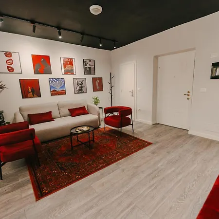 The Gallery Flat In The Core Of Apartment Tirana