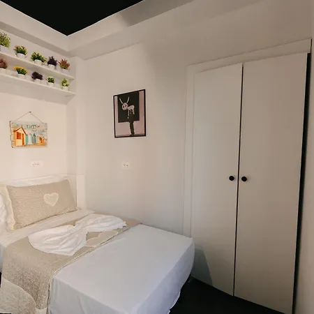 The Gallery Flat In The Core Of Apartment